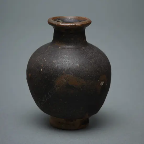 Stoneware jarlet – Sawankhalok - c.14thC,